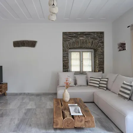 Lantställe Alaia Boutique Batsi